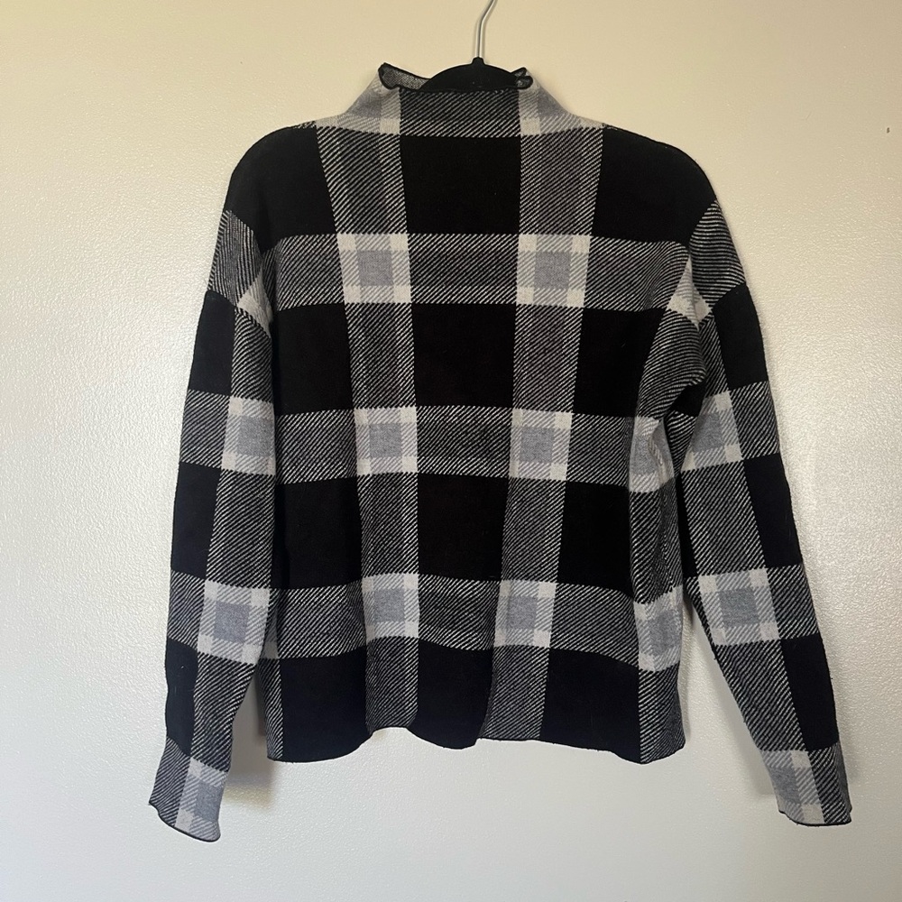 Max studio checkered sweater
